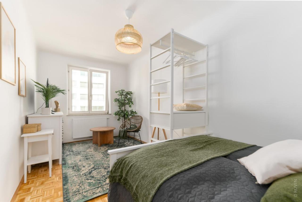 King Bed Home, 3 Bed Rooms, Perfect For Long Term Stay Wien Exteriör bild