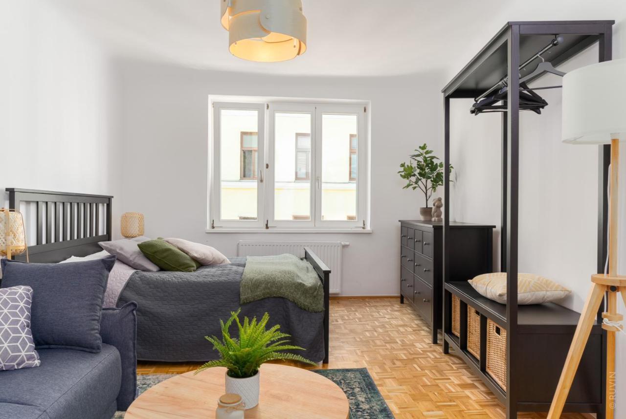 King Bed Home, 3 Bed Rooms, Perfect For Long Term Stay Wien Exteriör bild