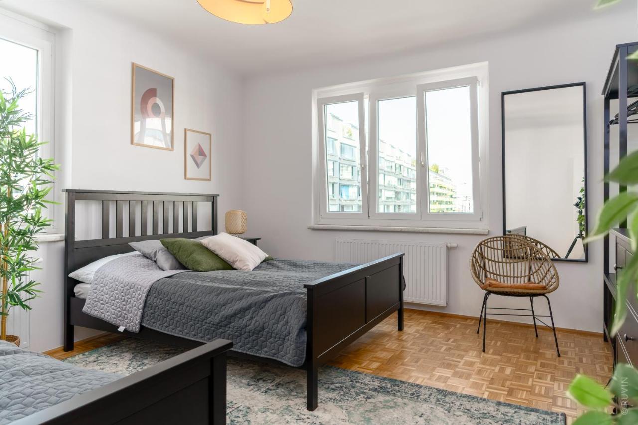 King Bed Home, 3 Bed Rooms, Perfect For Long Term Stay Wien Exteriör bild