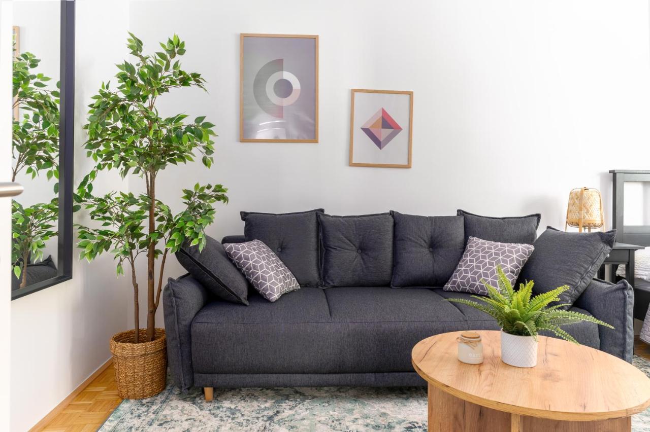 King Bed Home, 3 Bed Rooms, Perfect For Long Term Stay Wien Exteriör bild